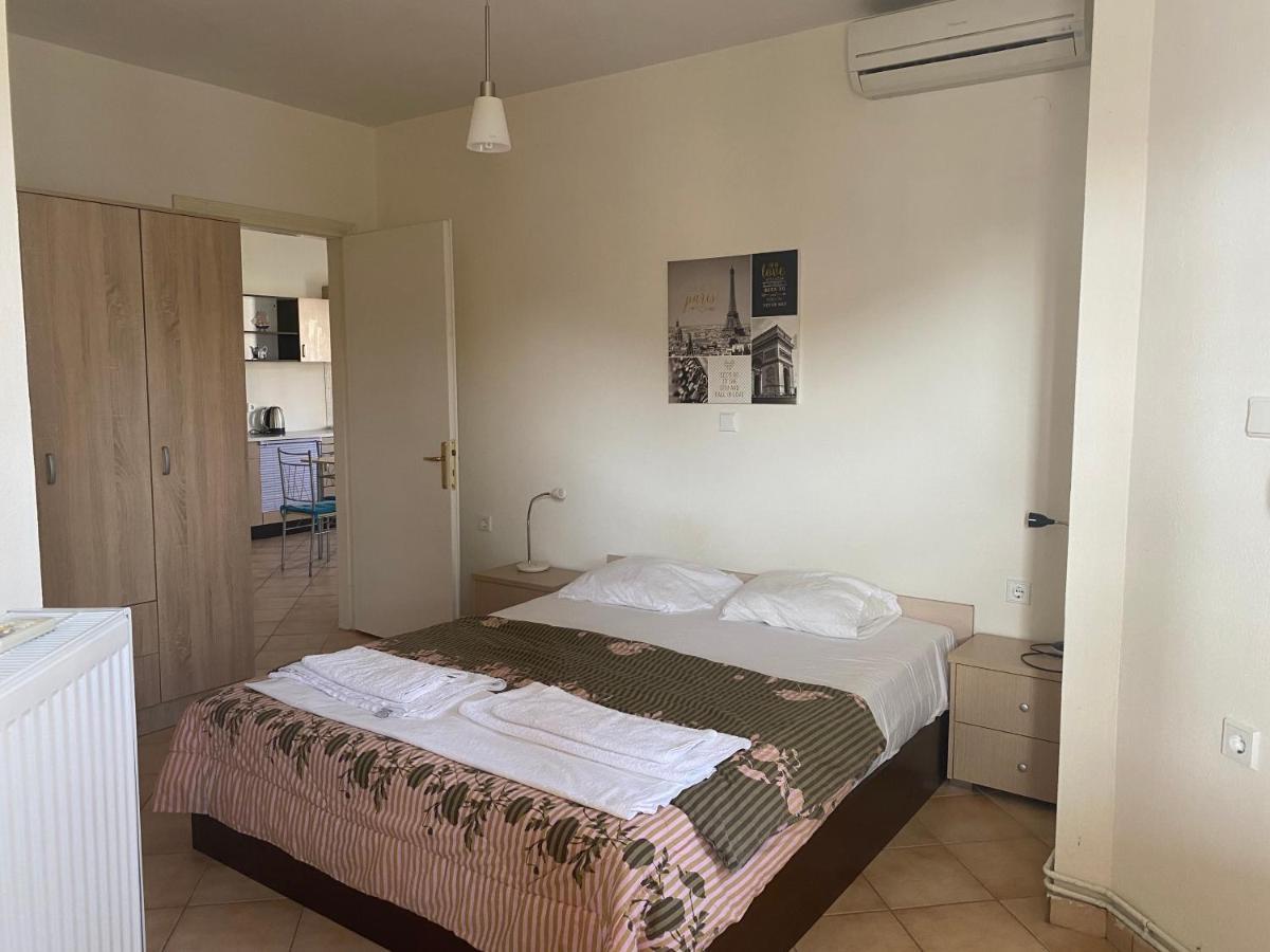 Kelesi Apartments Nea Kallikrateia Kültér fotó